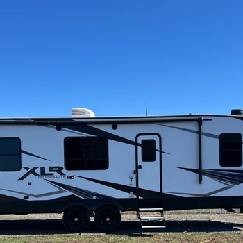 Thumbnail of RV