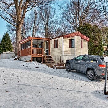 Thumbnail of mobile home