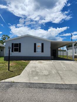 Thumbnail of mobile home