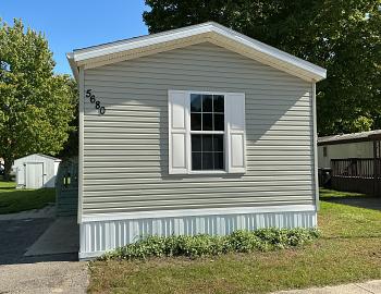 Thumbnail of mobile home