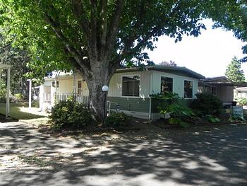 Thumbnail of mobile home
