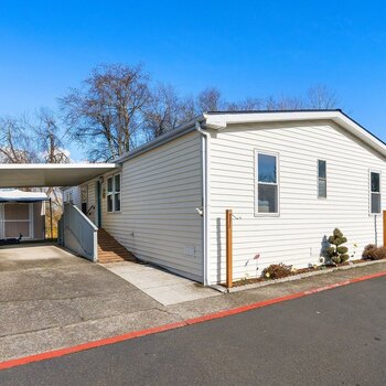 Thumbnail of mobile home
