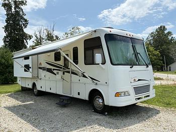 Thumbnail of RV