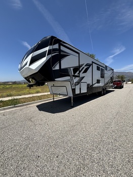 Thumbnail of RV