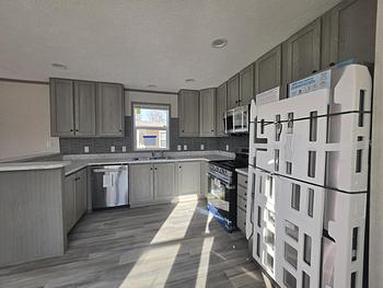 Thumbnail of mobile home