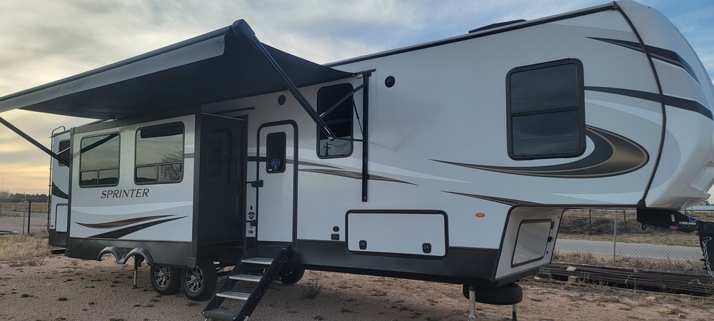 Photo of Rv