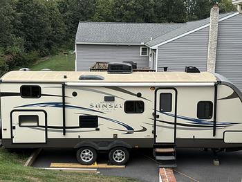 Thumbnail of RV