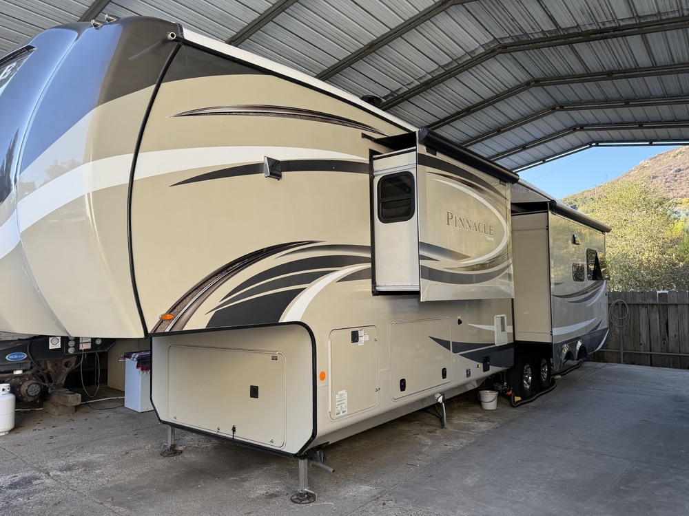 Photo of Rv