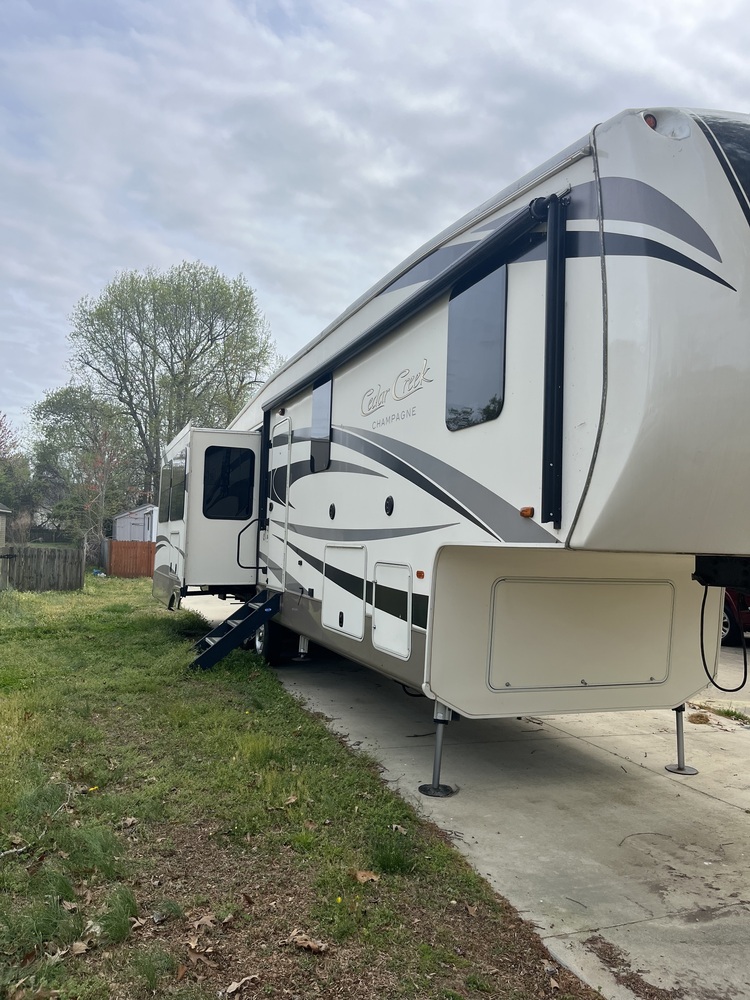 Photo of Rv