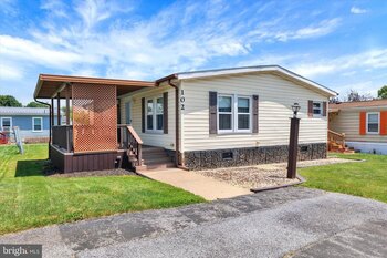 Thumbnail of mobile home