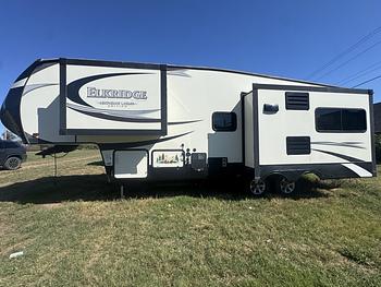 Thumbnail of RV