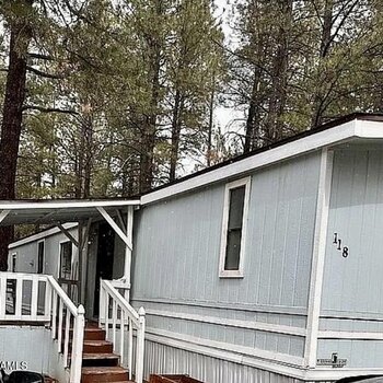 Thumbnail of mobile home