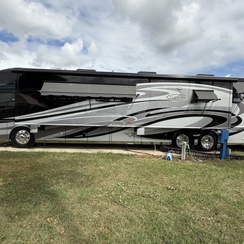 Thumbnail of RV