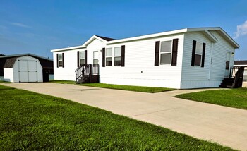 Thumbnail of mobile home