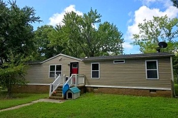 Thumbnail of mobile home