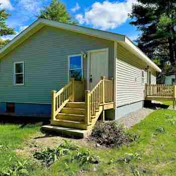 Thumbnail of mobile home