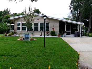Thumbnail of mobile home