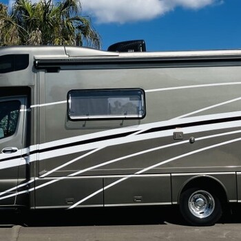 Thumbnail of RV