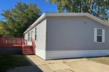 Thumbnail of mobile home