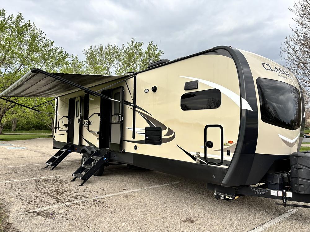 Photo of Rv