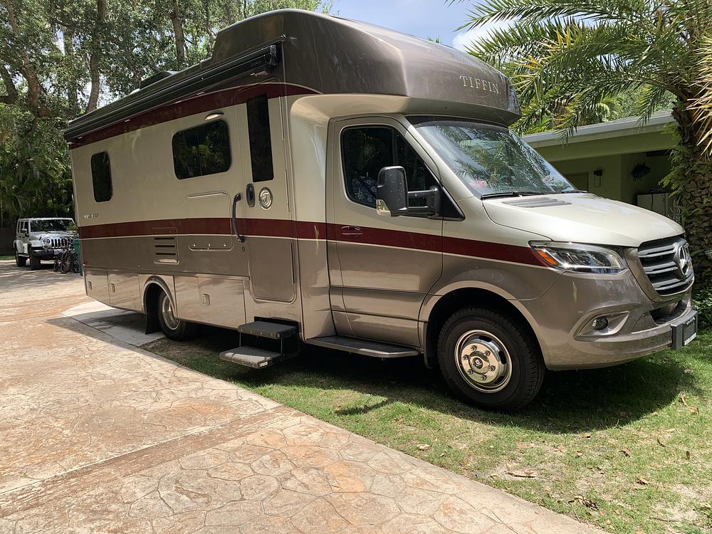 Photo of Rv