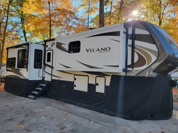 Thumbnail of RV