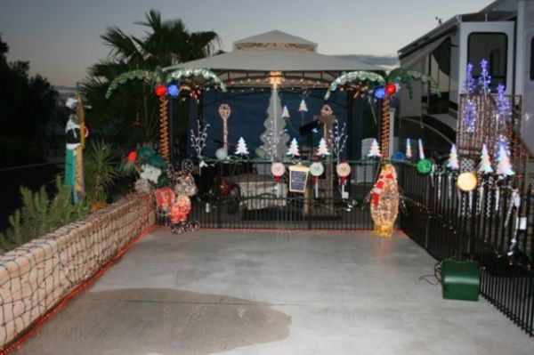 Looking S on East side of 5th Wheel