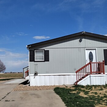 Thumbnail of mobile home