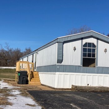 Thumbnail of mobile home