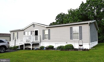 Thumbnail of mobile home