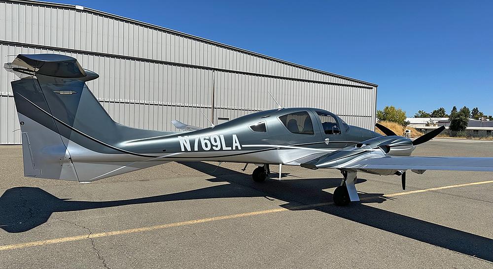 N769LA (1).jpg