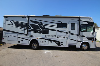 Thumbnail of RV