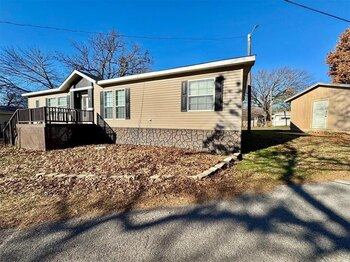 Thumbnail of mobile home
