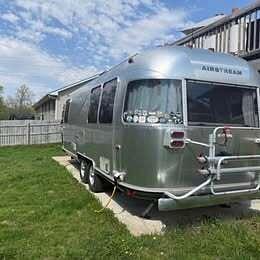 Thumbnail of RV