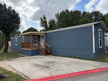 Thumbnail of mobile home