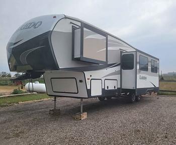 Thumbnail of RV