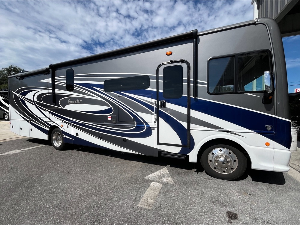 Photo of Rv