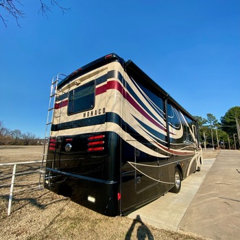 Thumbnail of RV