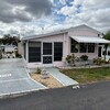Mobile Home for Sale: 1 Bed 1 Bath 1990 Oakwood