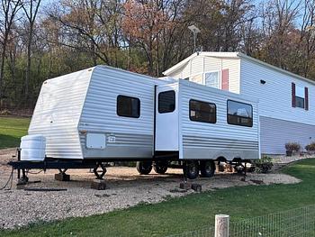 Thumbnail of RV