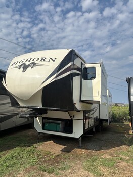 Thumbnail of RV