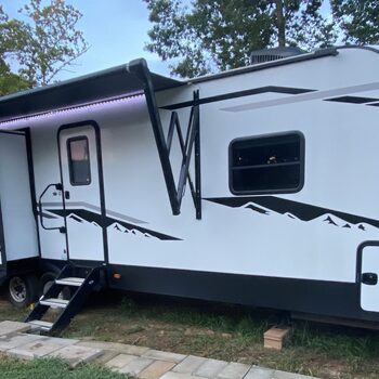 Thumbnail of RV