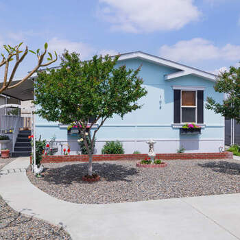 Thumbnail of mobile home