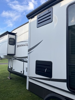 Thumbnail of RV