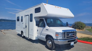 Thumbnail of RV