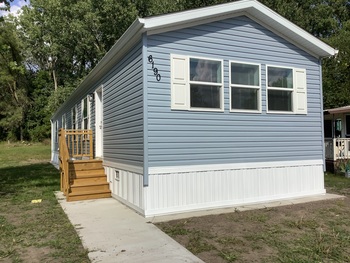 Thumbnail of mobile home