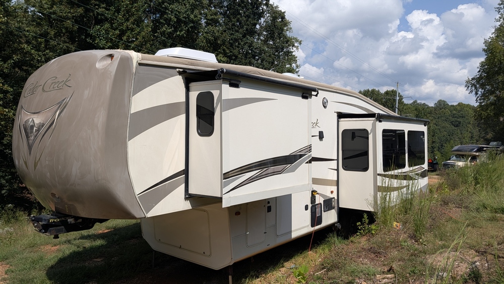 Photo of Rv