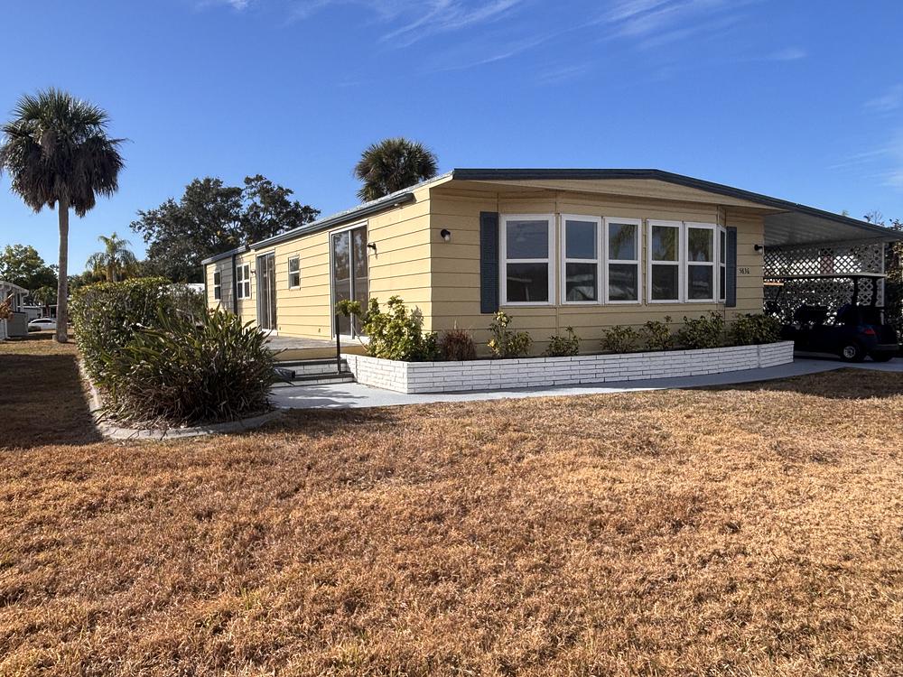 Camelot Lakes Village