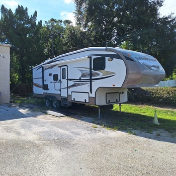 Thumbnail of RV