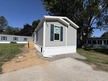 Thumbnail of mobile home